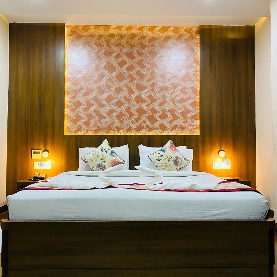 Hotel Ajay International Allahabad Extérieur photo