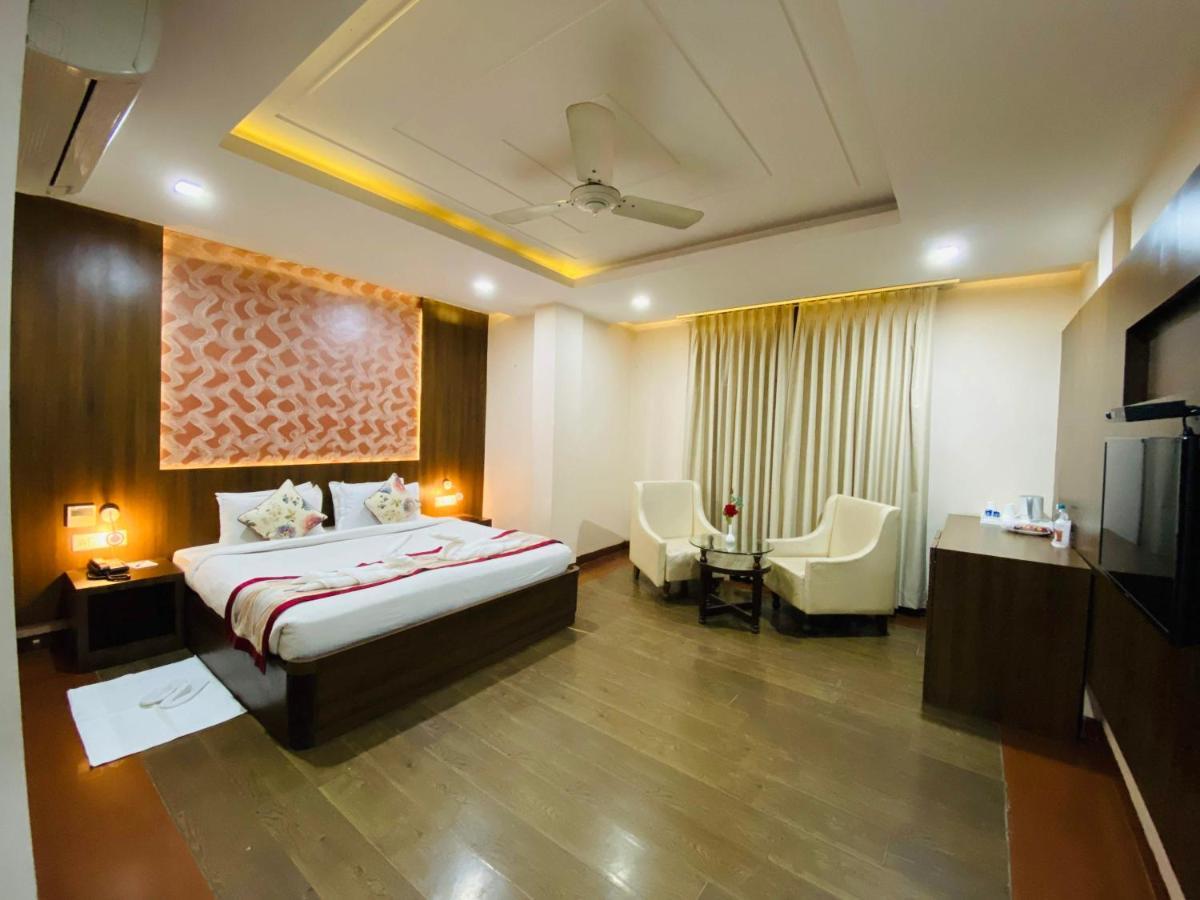 Hotel Ajay International Allahabad Extérieur photo