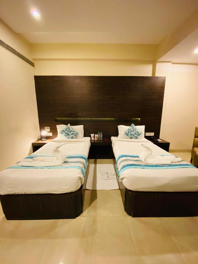 Hotel Ajay International Allahabad Extérieur photo