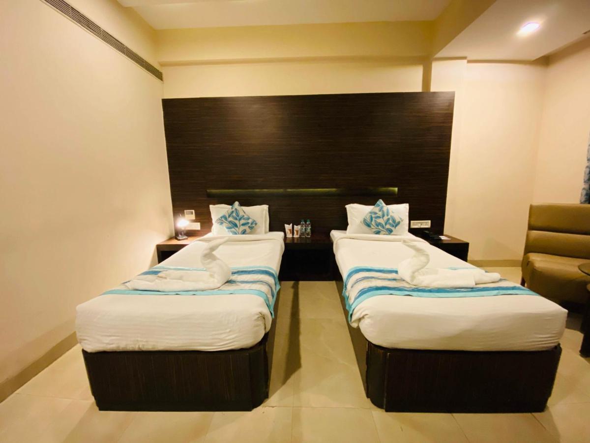 Hotel Ajay International Allahabad Extérieur photo