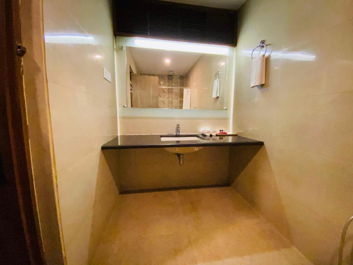 Hotel Ajay International Allahabad Extérieur photo